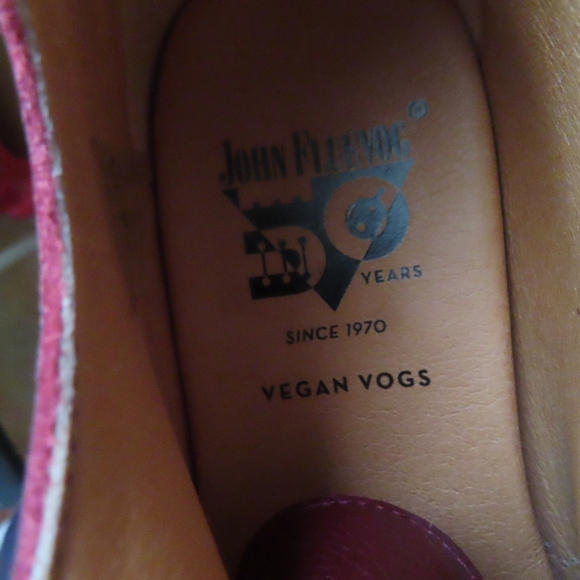 john fluevog vegan vogs RADIO CJRT LACE-UP ANKLE BOOT Red Vegan 9.5 - Picture 10 of 11